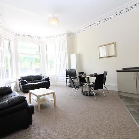 Central Two Bedroom Victorian Apartment With Free Parking Edinburgh Buitenkant foto