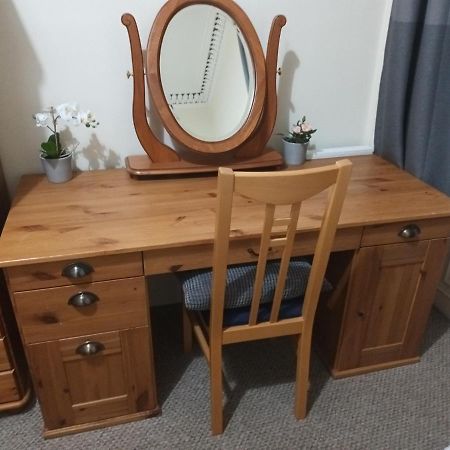 Central Two Bedroom Victorian Apartment With Free Parking Edinburgh Buitenkant foto