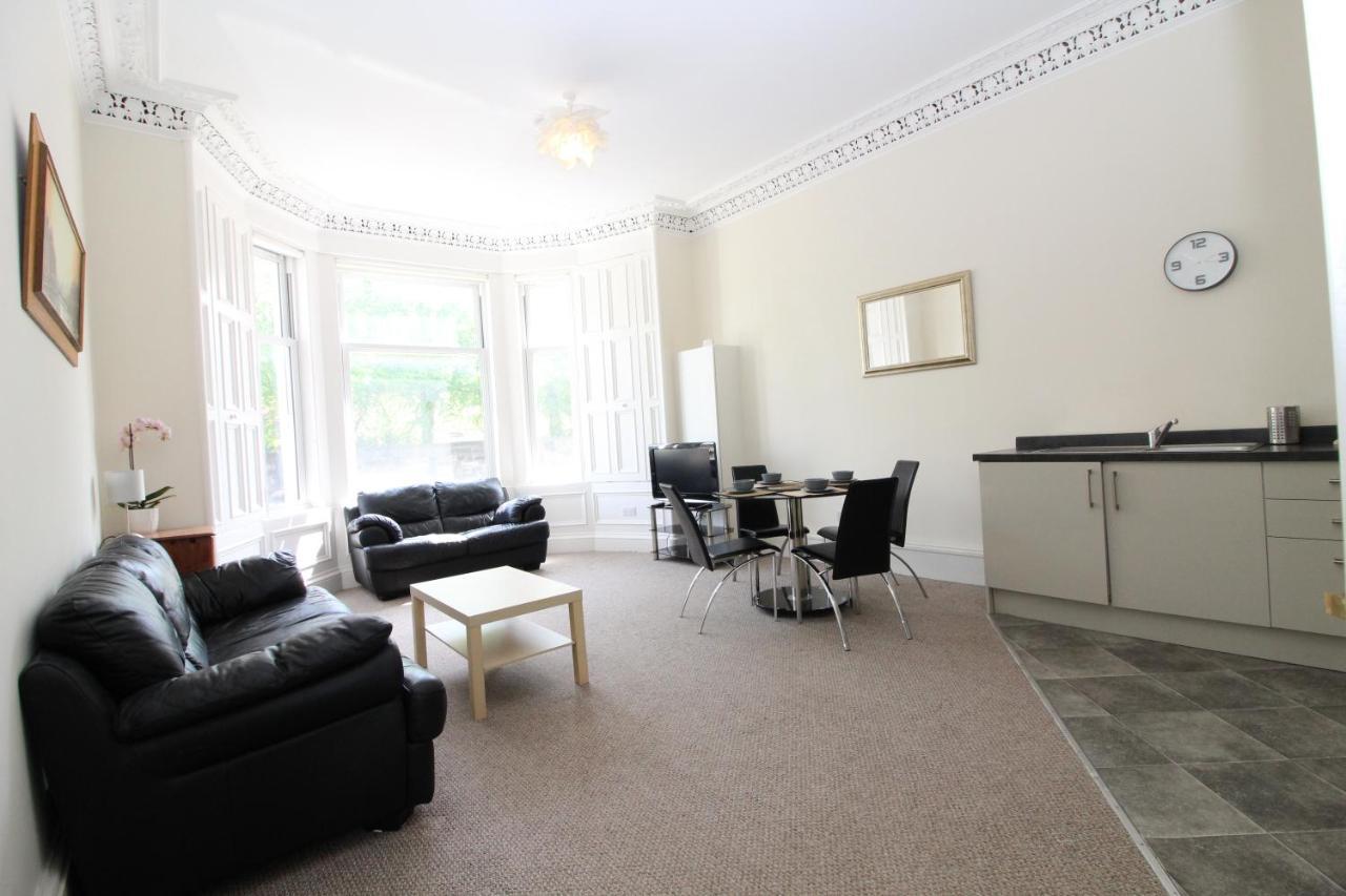 Central Two Bedroom Victorian Apartment With Free Parking Edinburgh Buitenkant foto