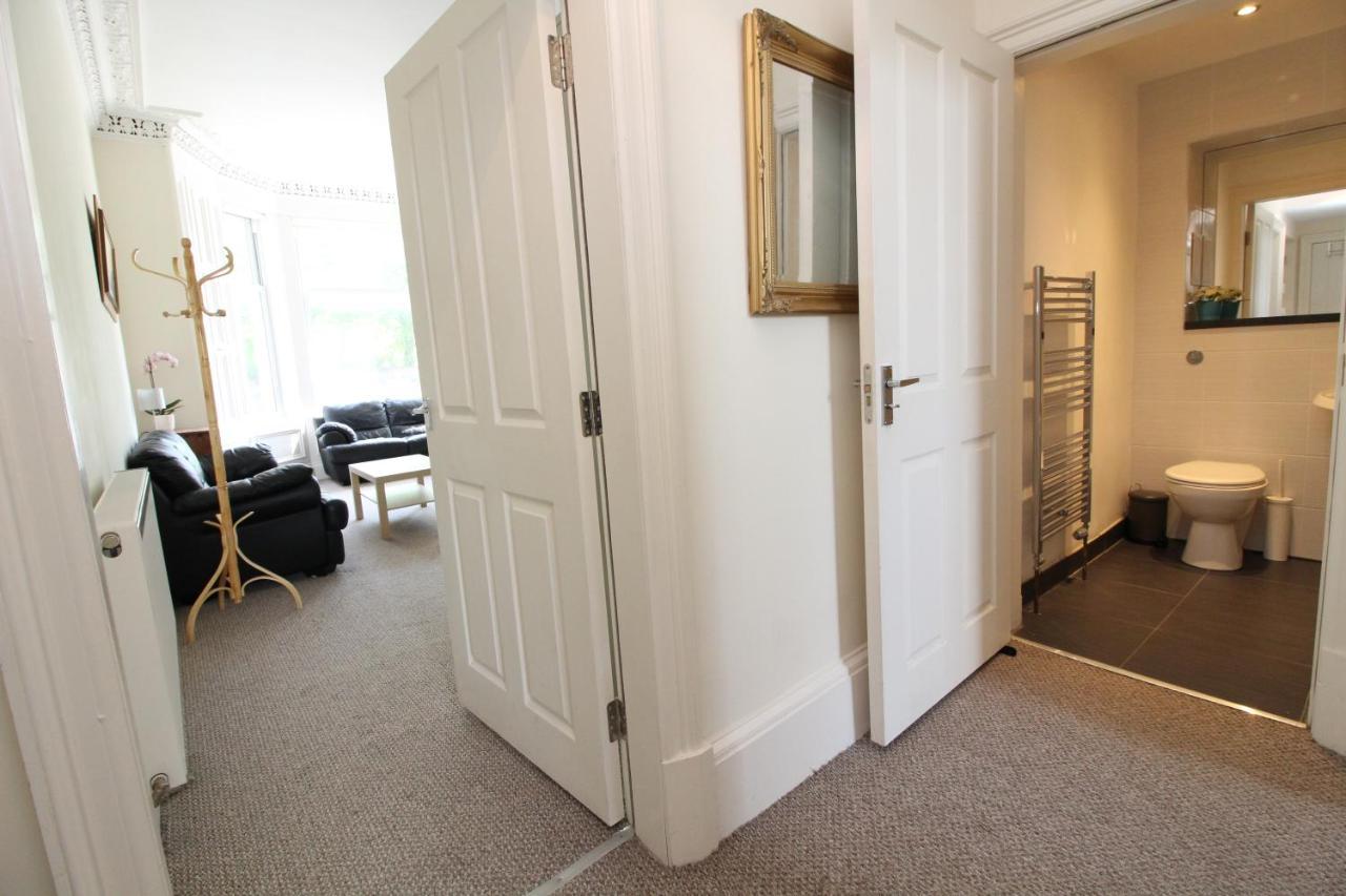 Central Two Bedroom Victorian Apartment With Free Parking Edinburgh Buitenkant foto